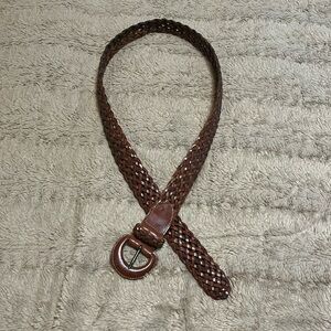 Vintage women’s leather belt